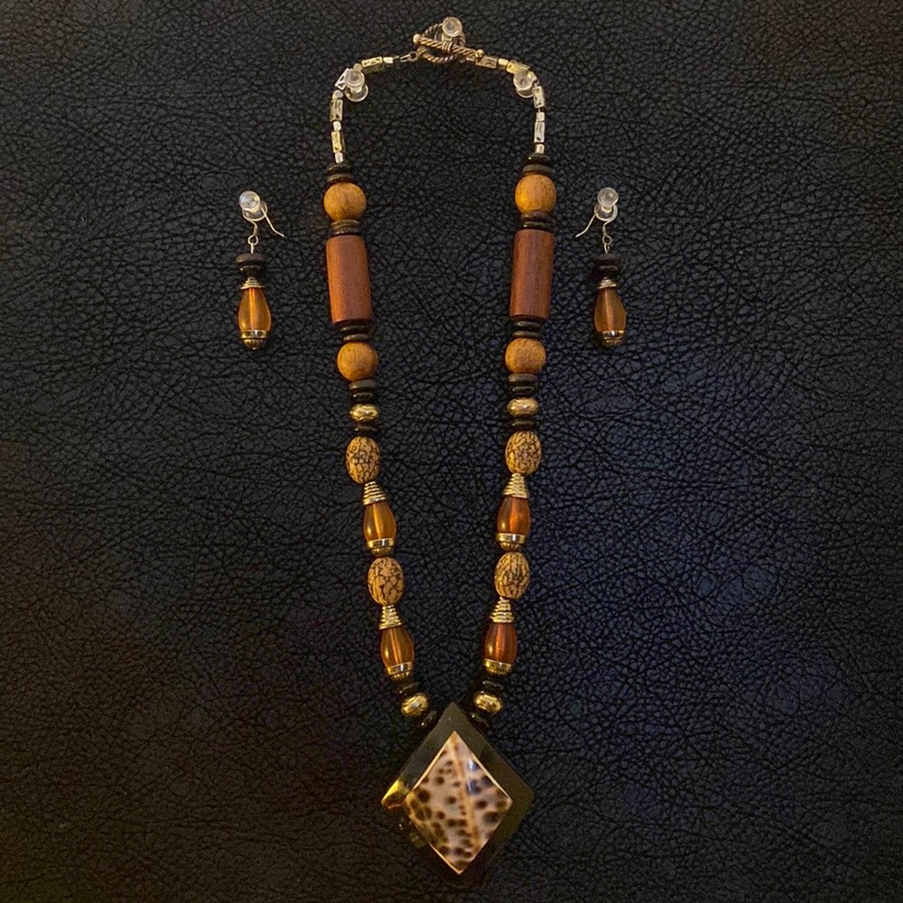 Natural Elements Necklace & Earring Set